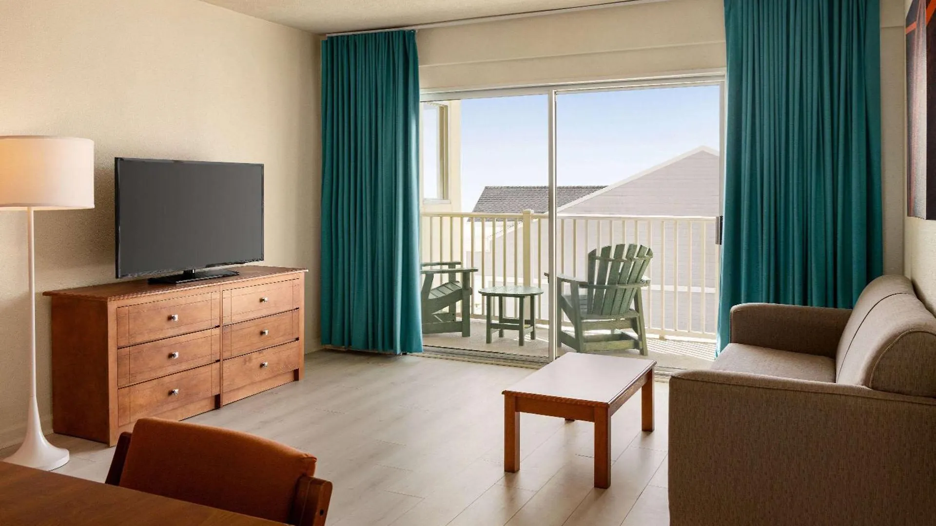 Howard Johnson By Wyndham Ocean City Oceanfront Hotel
