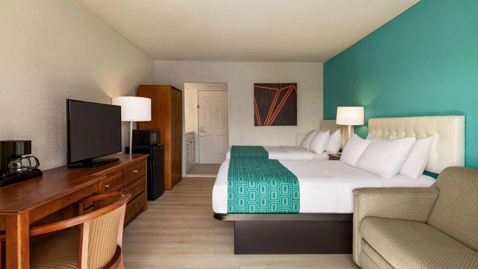 Howard Johnson By Wyndham Ocean City Oceanfront Hotel