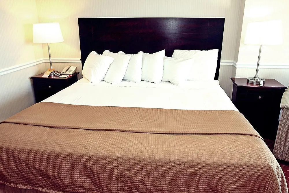 Howard Johnson By Wyndham Ocean City Oceanfront Hotel