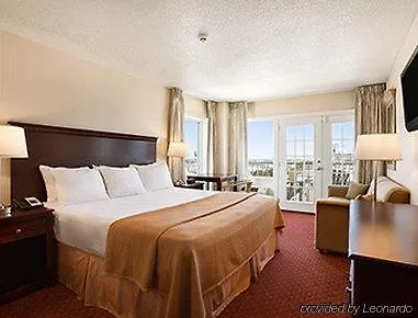Howard Johnson By Wyndham Ocean City Oceanfront